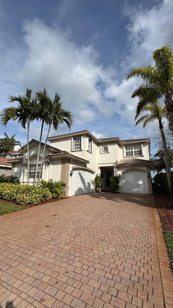 IT IS STUNNING RESIDENCE IN THIS PRESTIGIOS GATED COMMUNITY. THE GRAND FLOUR INCLUDES A SPACIOUS BEDROOM A FULL BATH. SUNSET FALLS PROVIDES TOP TIER AMENITIES IN LUDING A RESORT- STILE SWIMMING POOL AND SPA , TENNIS AND BASKETBALL COURTS AND CLUB HOUSE