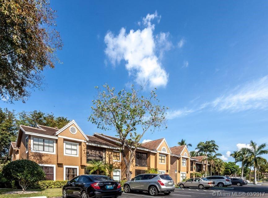 VISTA LAGO AT THE HAMMOCK - Residential Lease