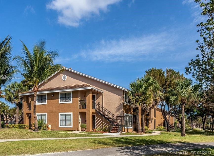 VISTA LAGO AT THE HAMMOCK - Residential Lease