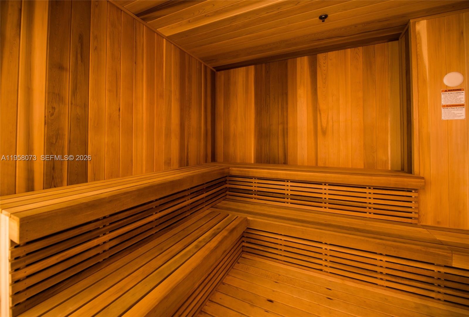 1010 Brickell Condo - Residential