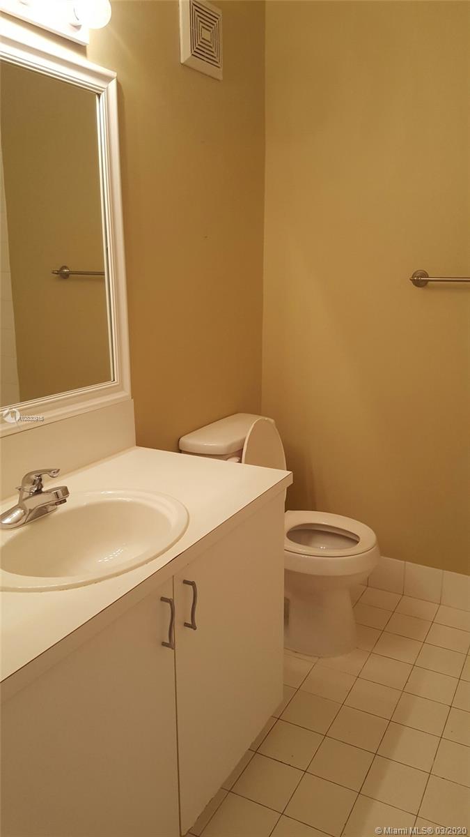 ST ANDREWS CONDO - Residential Lease