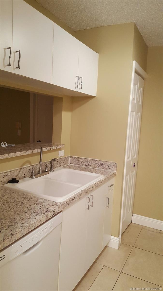 ST ANDREWS CONDO - Residential Lease