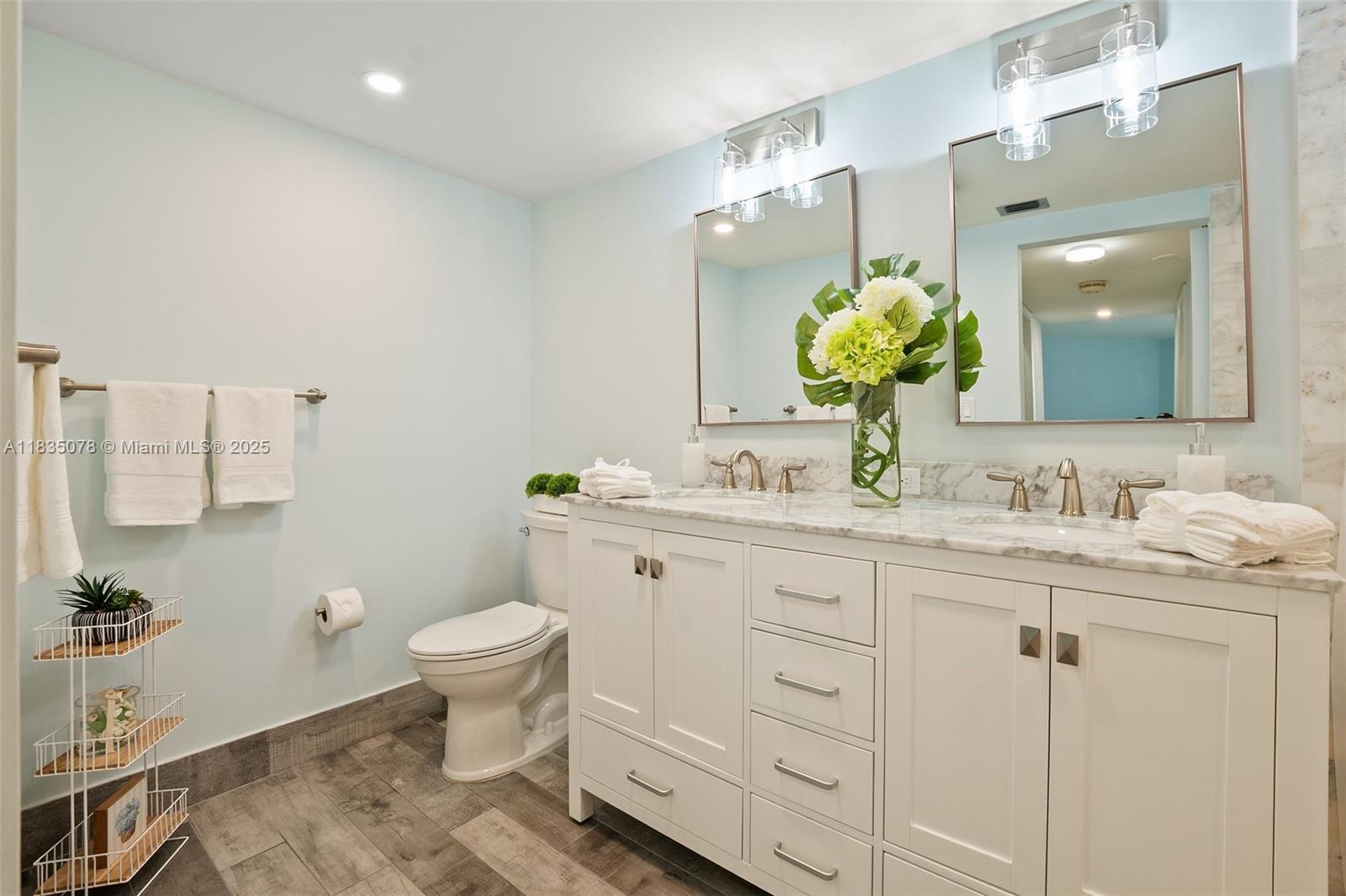 ANCHOR BAY CLUB CONDO - Residential