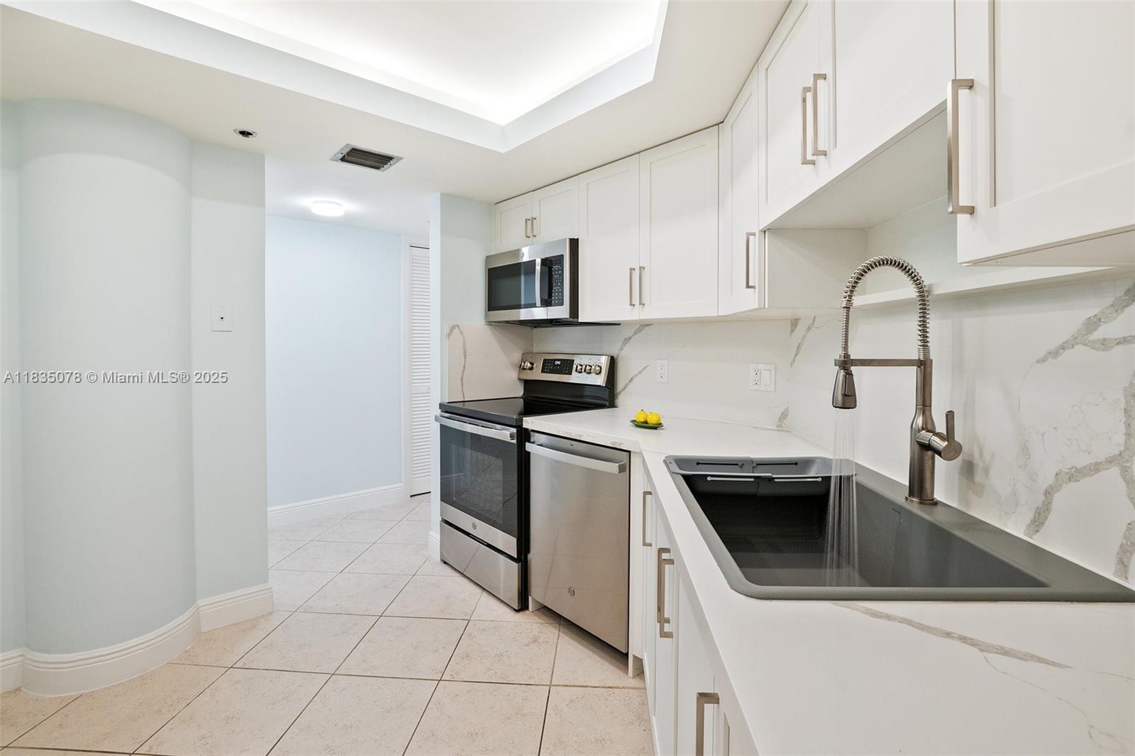 ANCHOR BAY CLUB CONDO - Residential