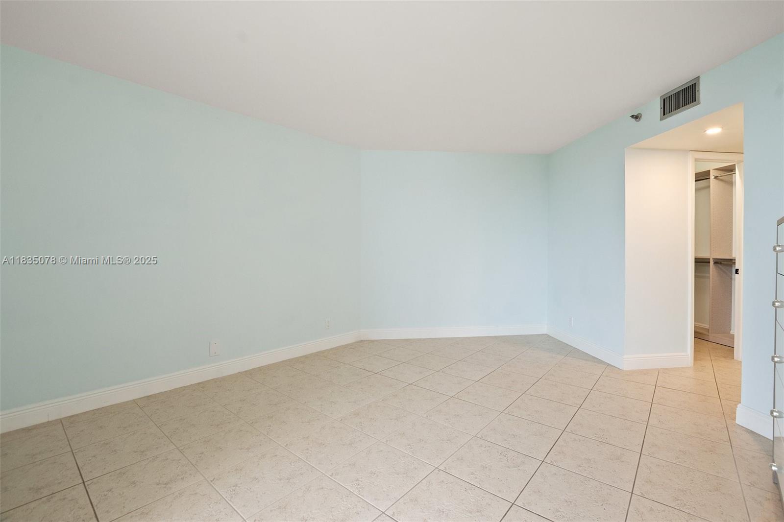 ANCHOR BAY CLUB CONDO - Residential