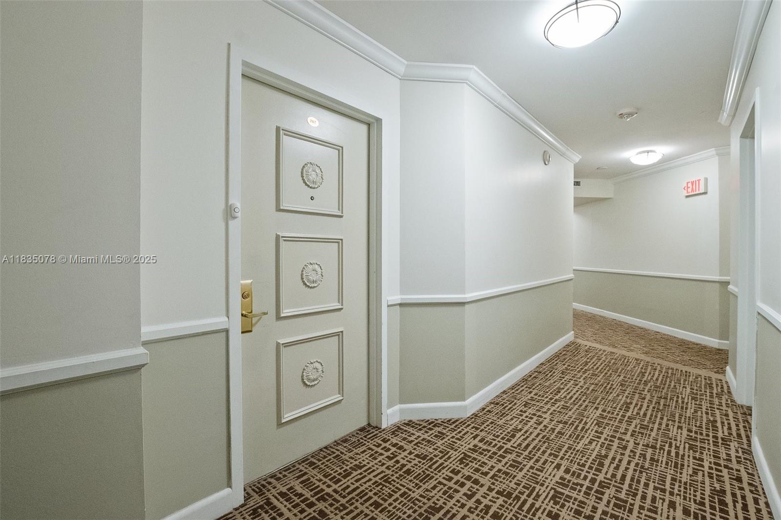 300 Three Islands Blvd 707
