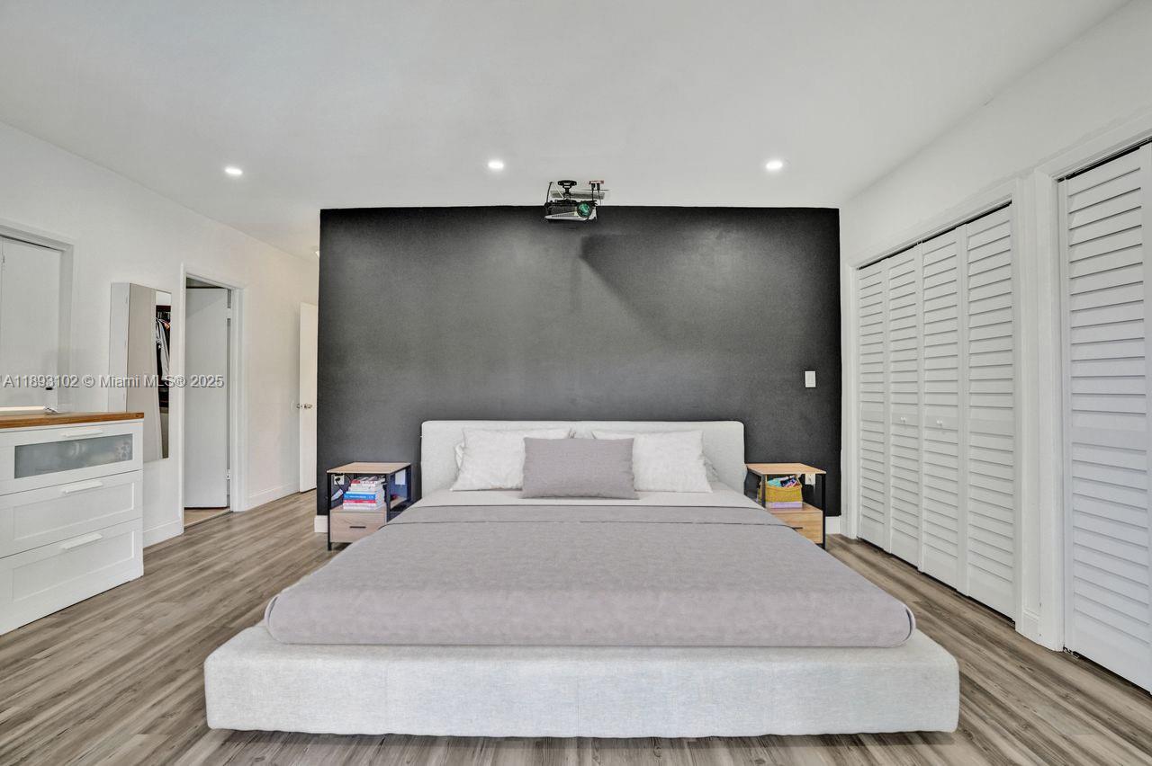 FOREST COVE - Residential