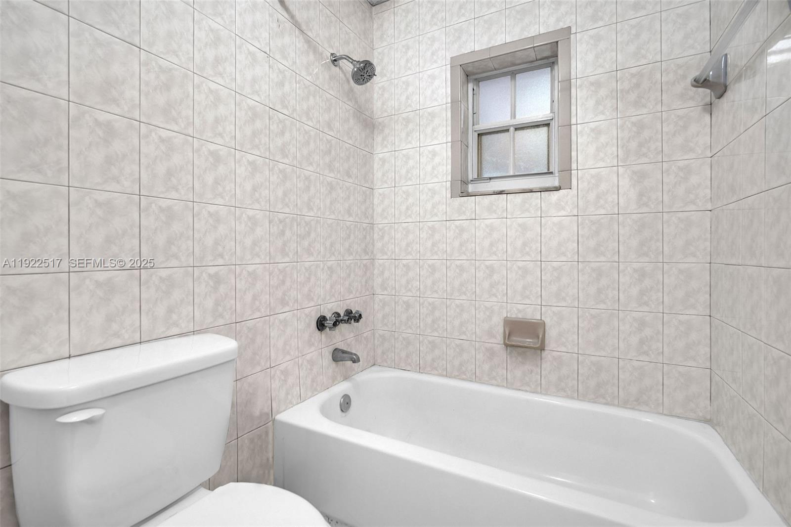 COUNTRY LAKE MANORS SEC 3 - Residential