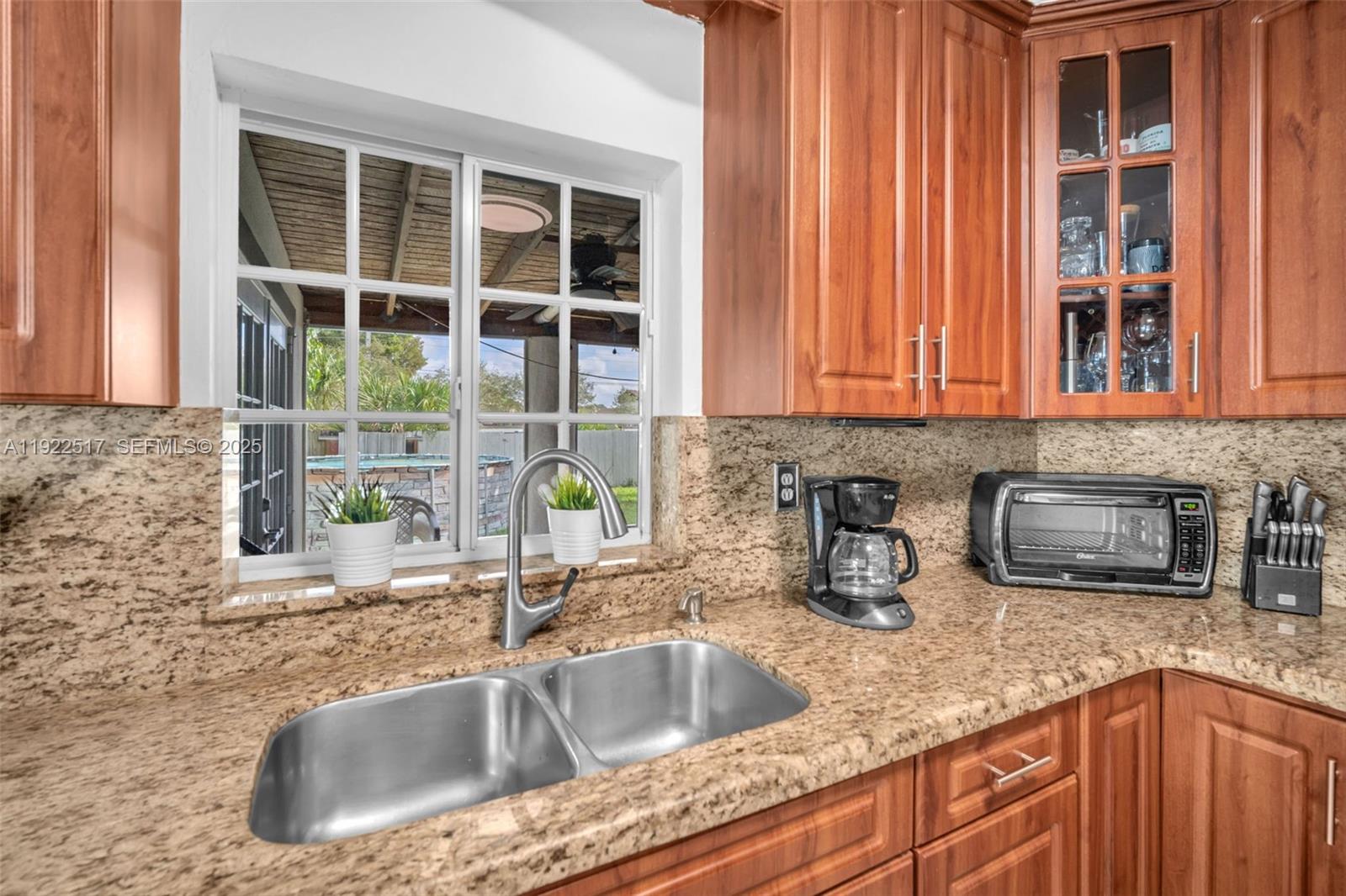 COUNTRY LAKE MANORS SEC 3 - Residential