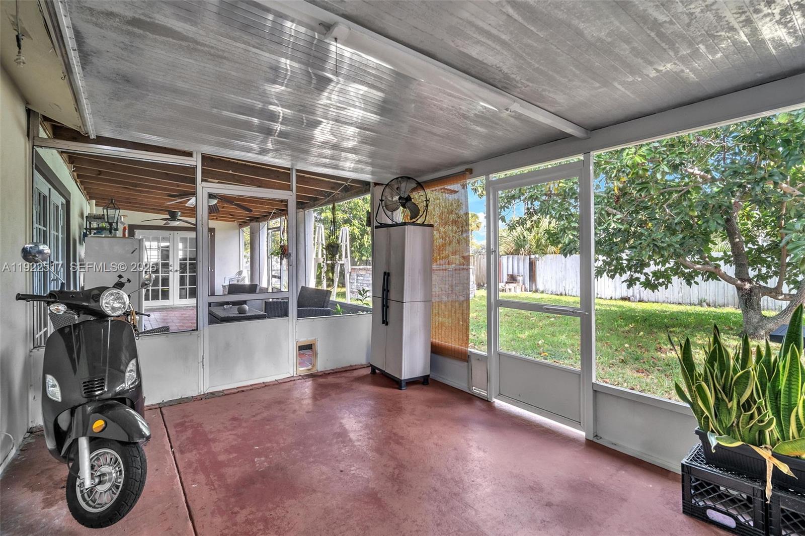 COUNTRY LAKE MANORS SEC 3 - Residential