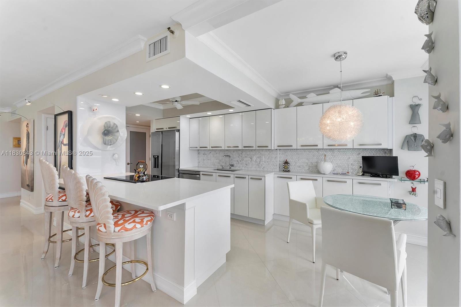 LA FONTANA CONDO - Residential