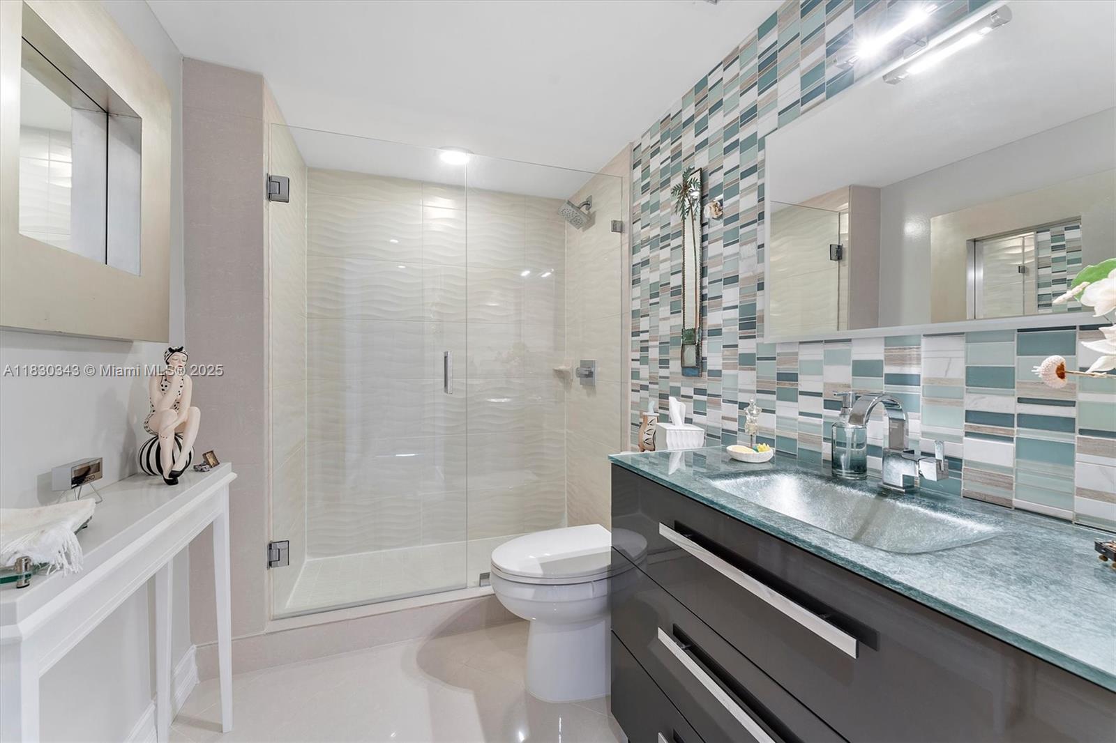 LA FONTANA CONDO - Residential