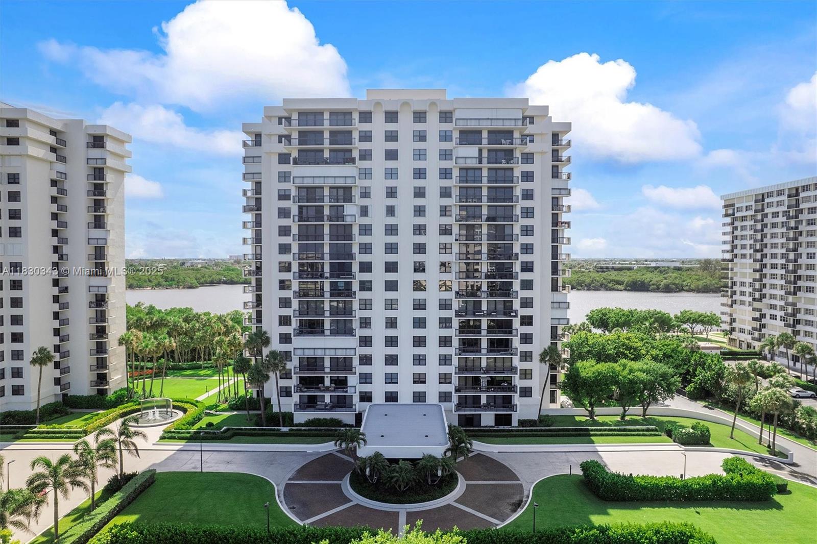 LA FONTANA CONDO - Residential