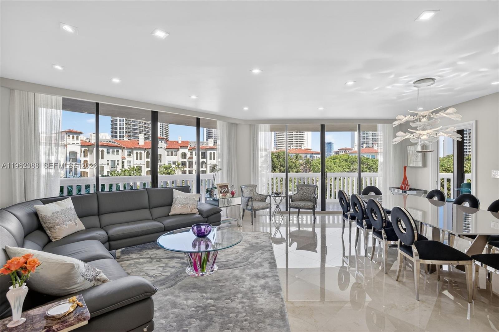 2000 ISL BLVD WILLIAMS IS - Residential Lease