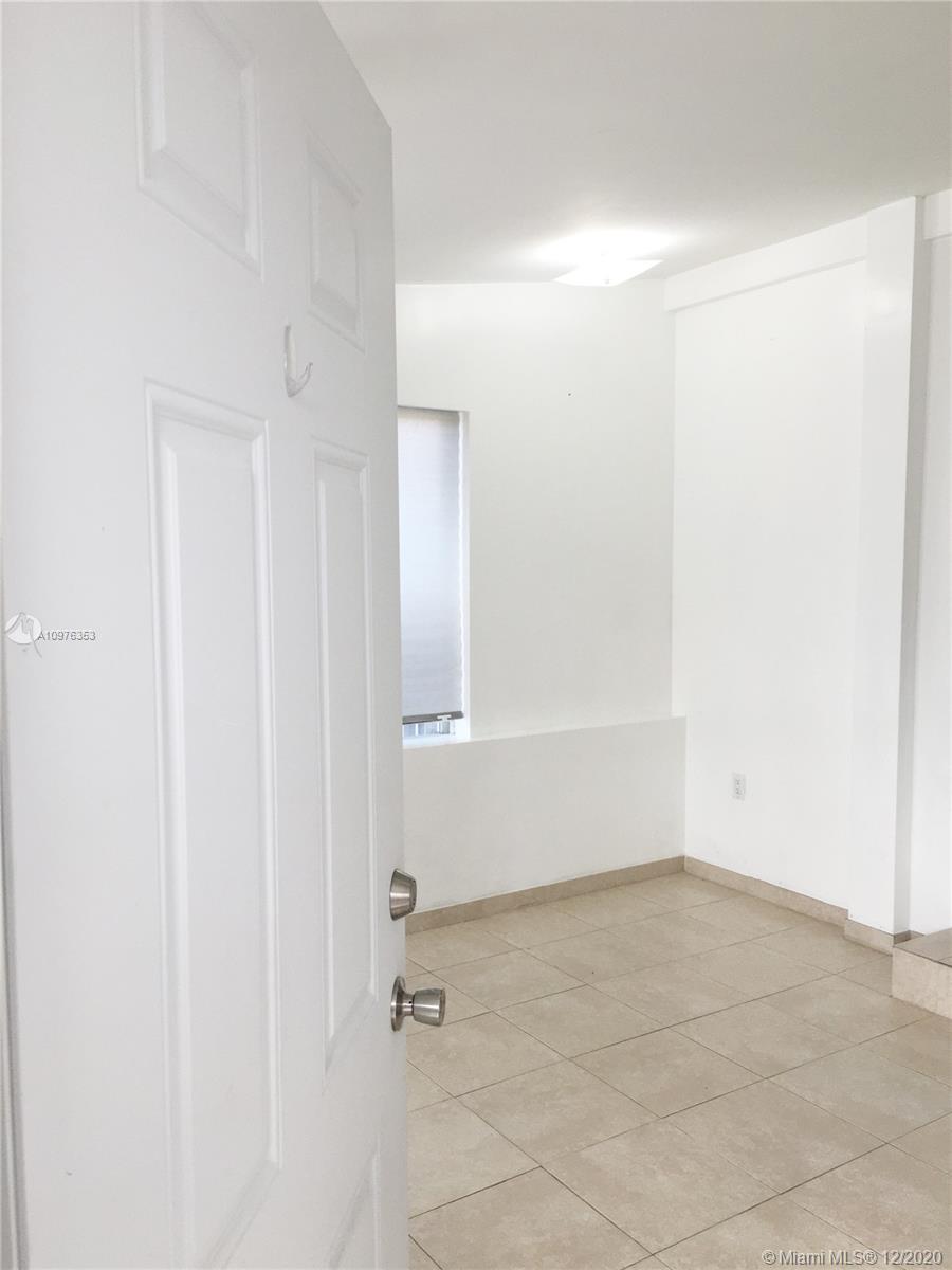 GRAPELAND - Residential Lease