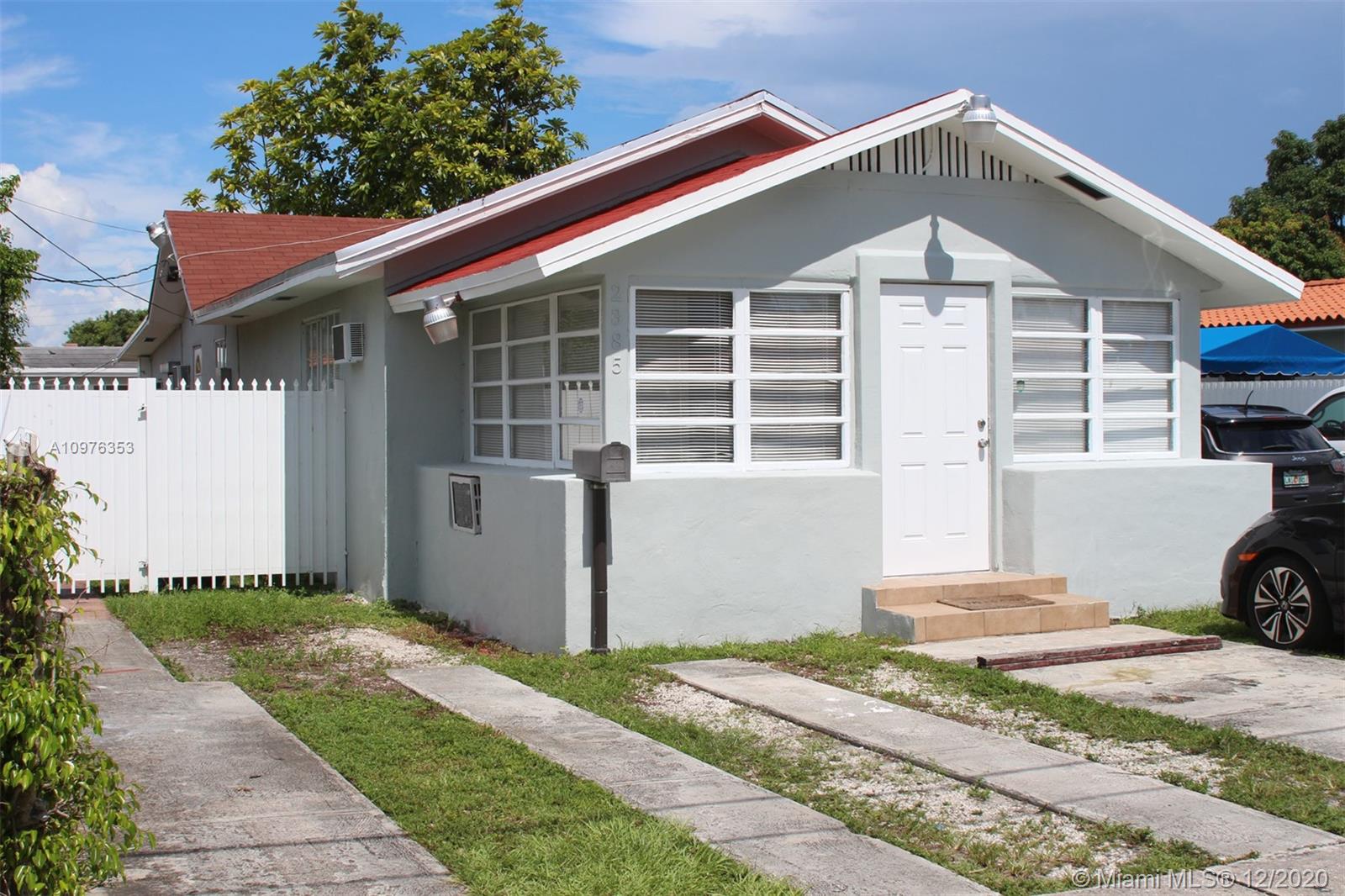 GRAPELAND - Residential Lease