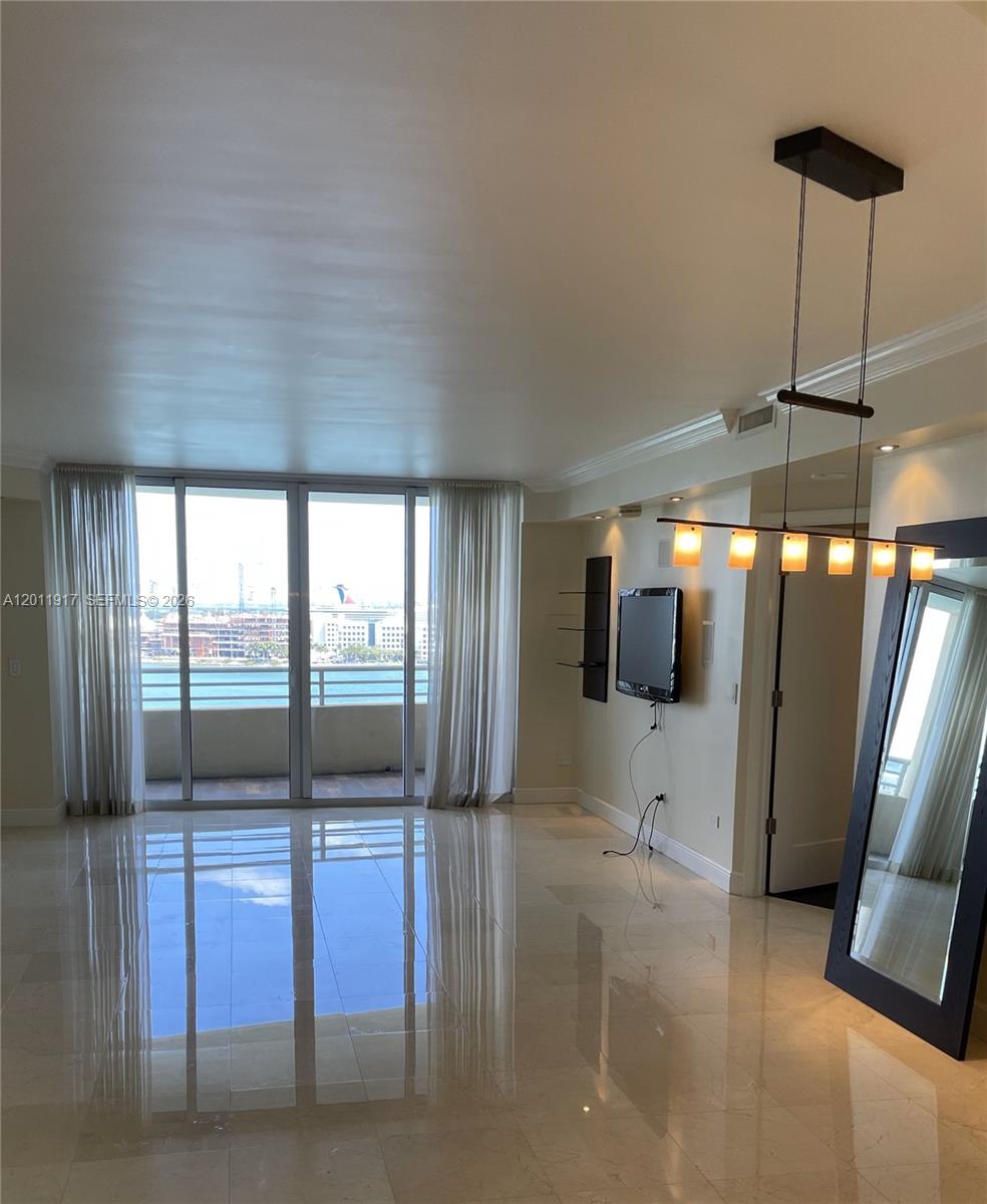 848 Brickell Key Dr 1402