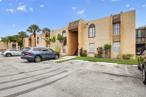 Photo of 4241 NW 19th St #172, Lauderhill, FL 33313 (MLS # A12066543)