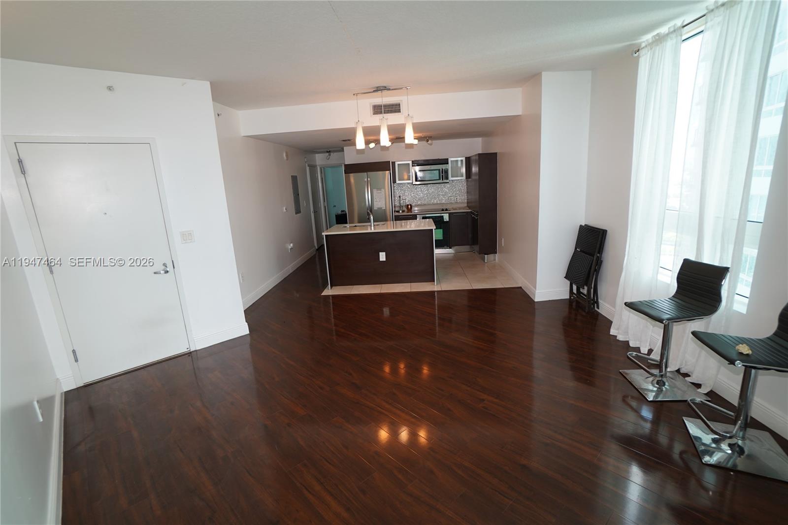 QUANTUM ON THE BAY CONDO - Residential