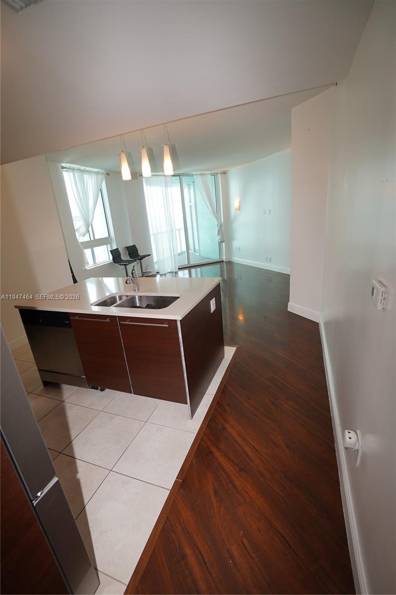 QUANTUM ON THE BAY CONDO - Residential