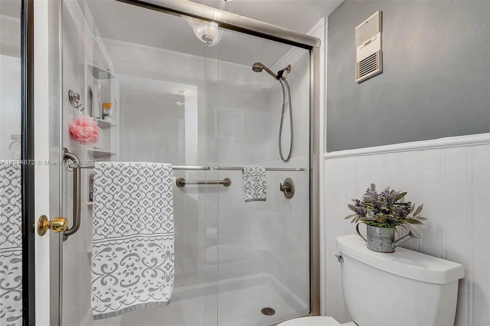 Miami, Florida 33196, United States, 3 Bedrooms Bedrooms, ,2 BathroomsBathrooms,Residential,Active,143588