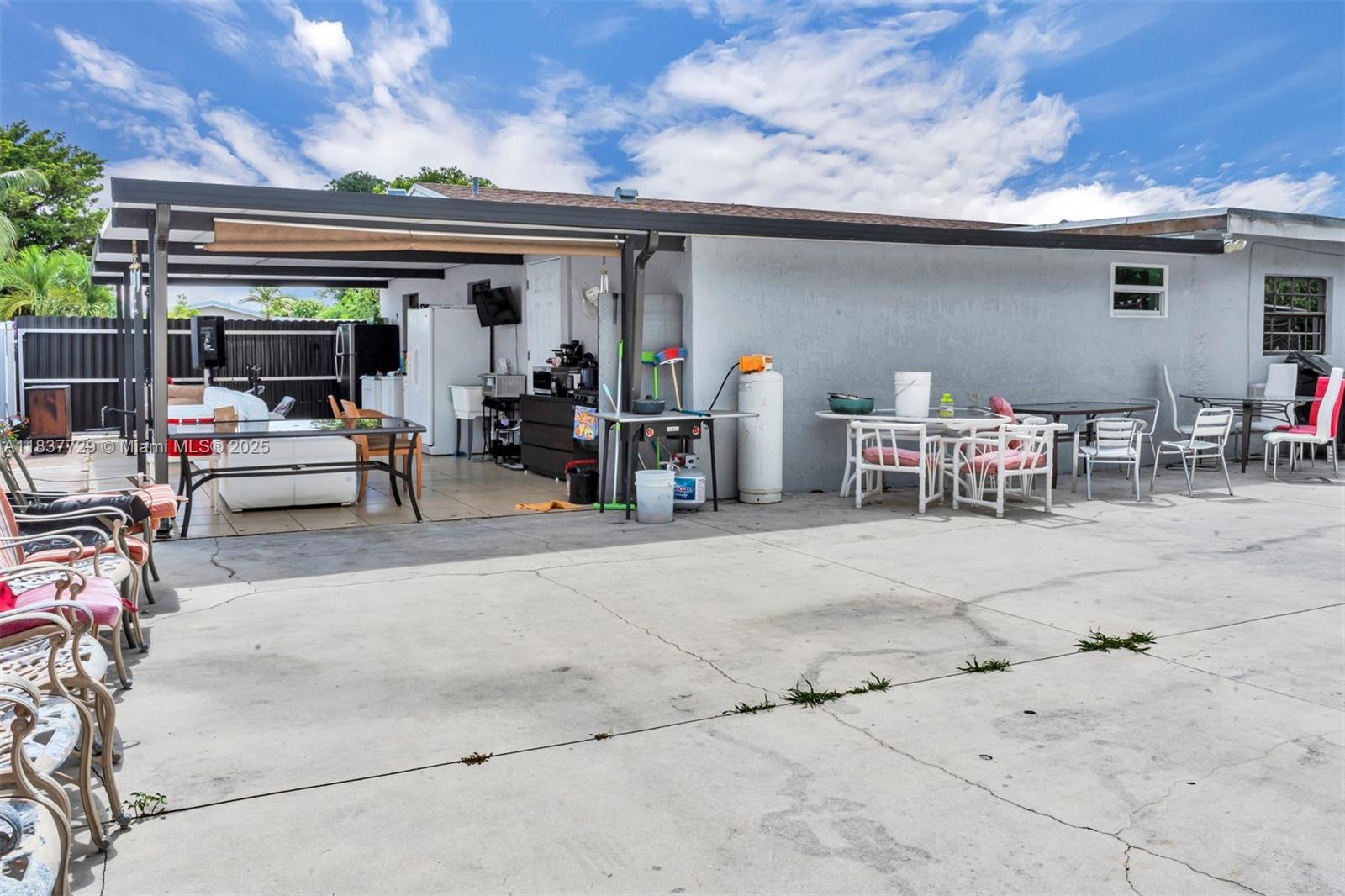 CAROL CITY 6TH ADDN - Residential