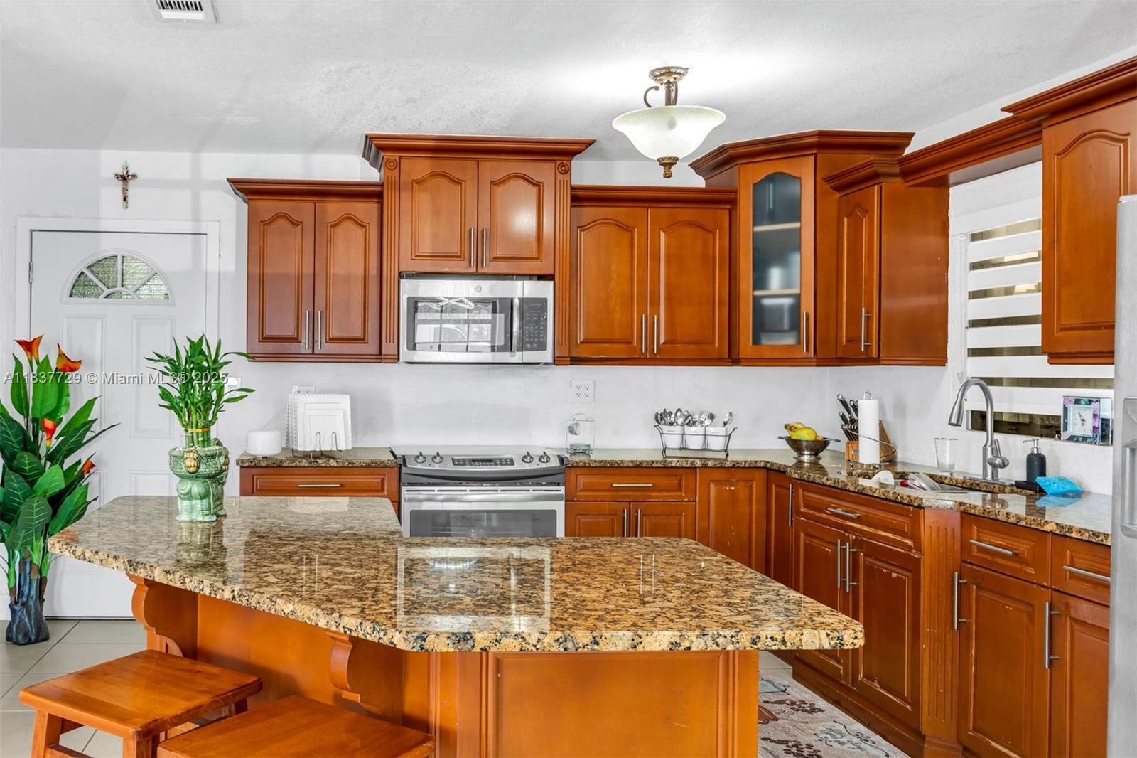 CAROL CITY 6TH ADDN - Residential