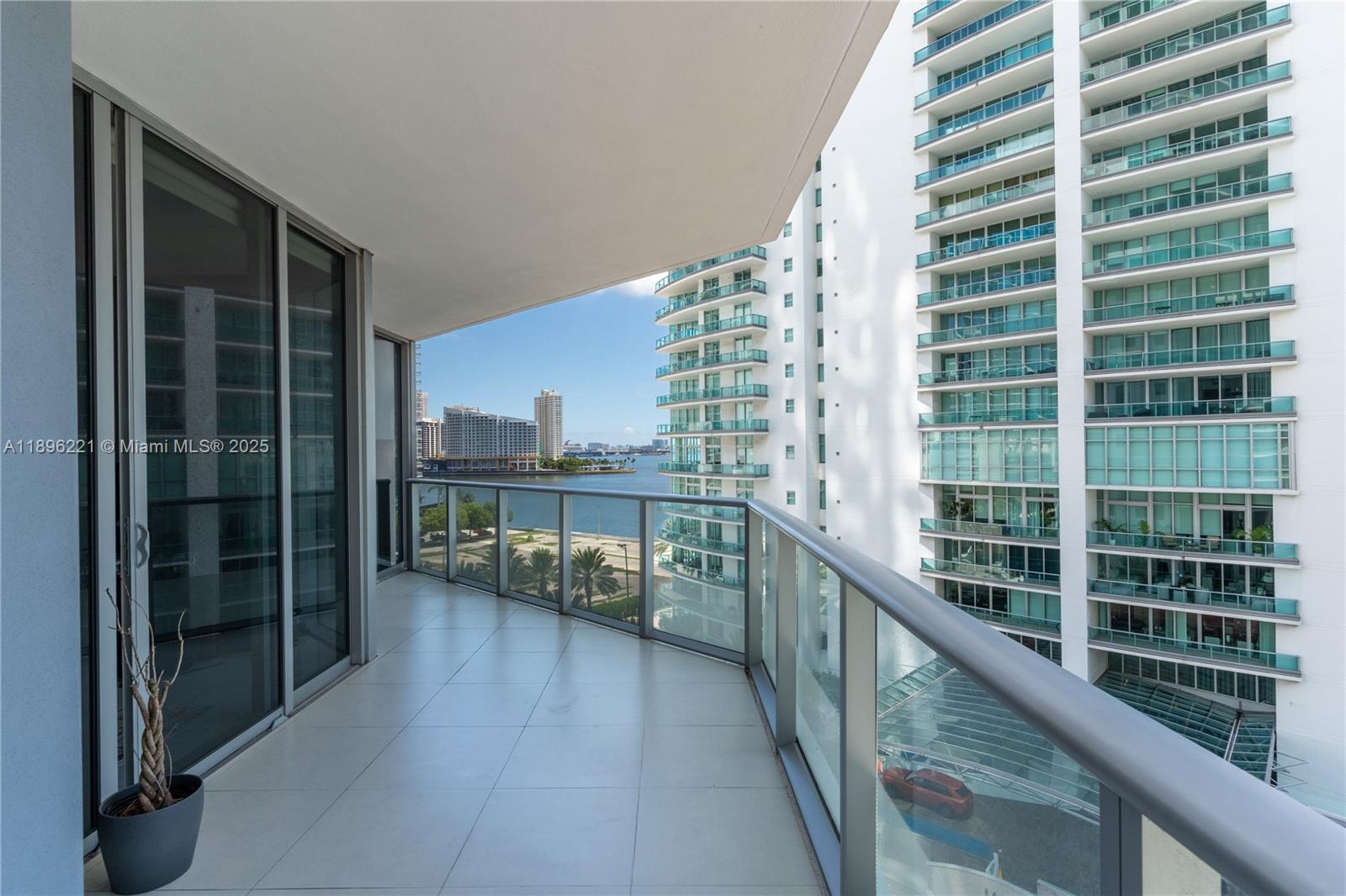 Experience the ultimate Brickell lifestyle in this stunning corner unit on the 8th floor of Brickell House. It offers the best of both worlds water & city views that will remind you every day why you chose to live here. Designed for those seeking luxury, freedom, and affordability, this property combines elegance and a great investment opportunity. Enjoy an open layout with floor-to-ceiling windows, natural light at every turn, and a wraparound balcony to watch the sunrise over the bay and the vibrant lights of the Brickell skyline at night. it's an icon of urban style with world-class amenities: a rooftop pool with panoramic views, a state of the art gym, a spa, and a private event room, all designed for those seeking a life without limits. Can be rented 12 times x year Airbnb is allowed.