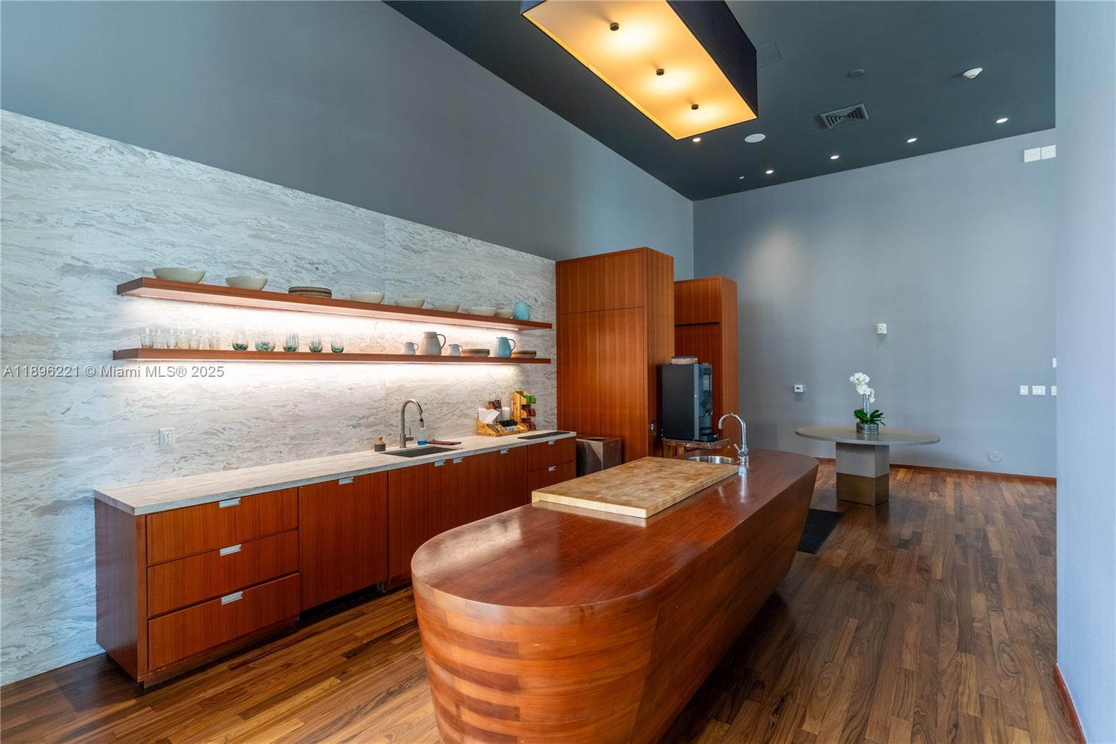 BRICKELLHOUSE CONDO - Residential
