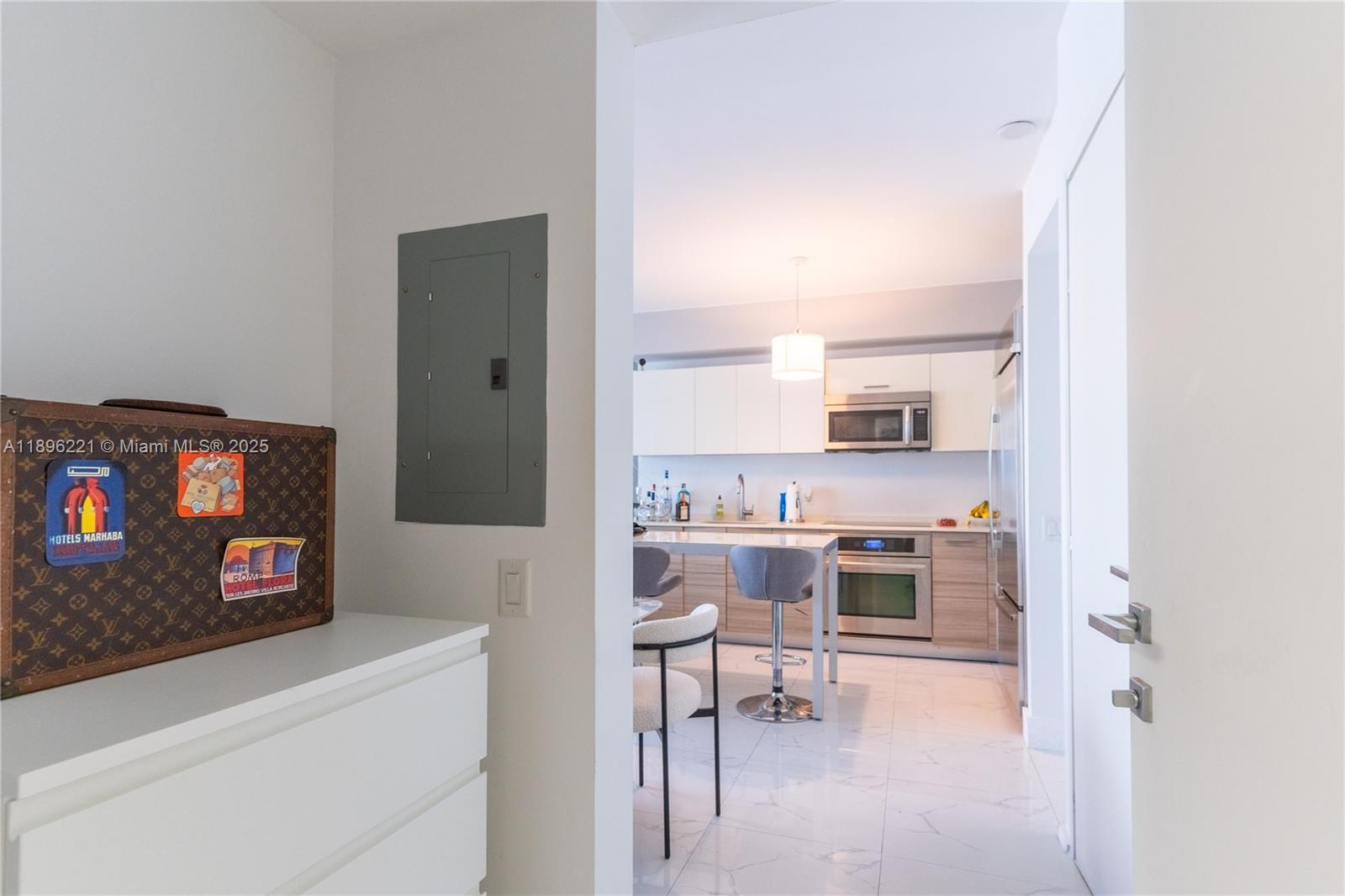 BRICKELLHOUSE CONDO - Residential