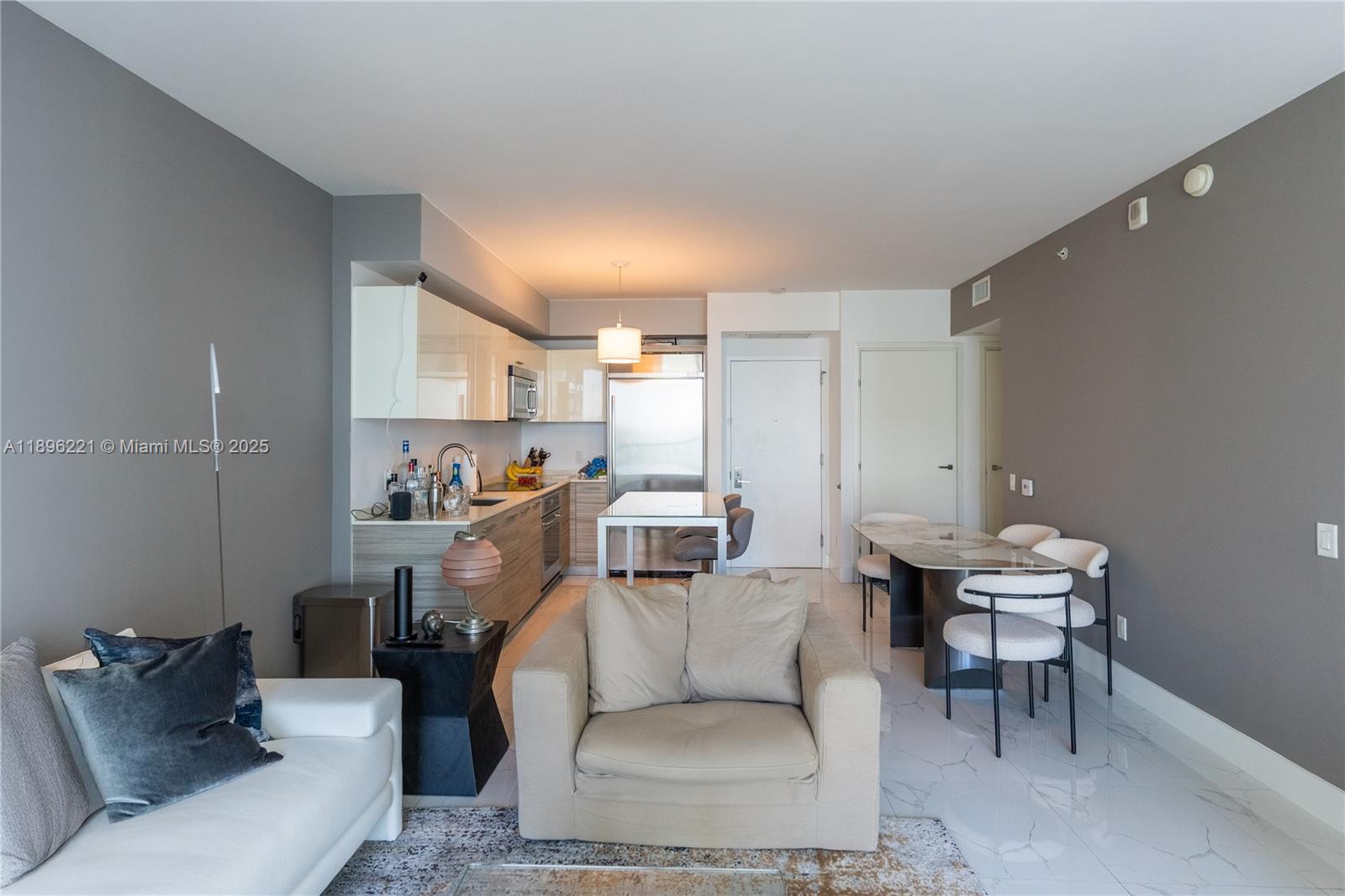 BRICKELLHOUSE CONDO - Residential