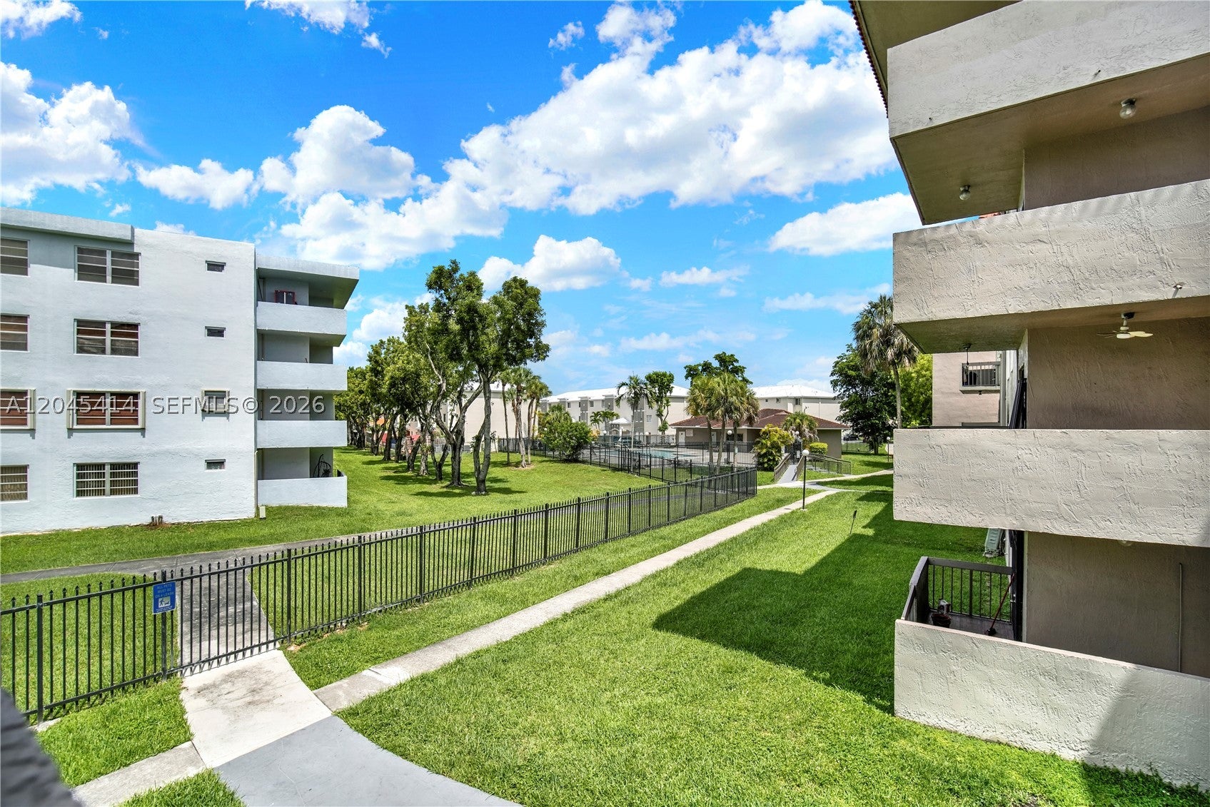 1101 SW 122nd Ave 205