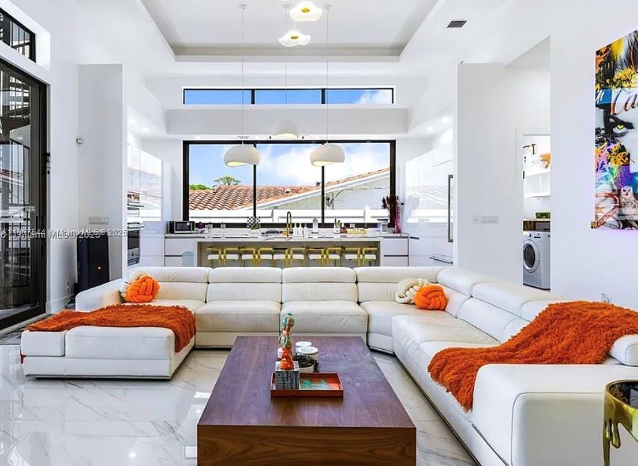 NORTH BAL HARBOUR - Residential Lease