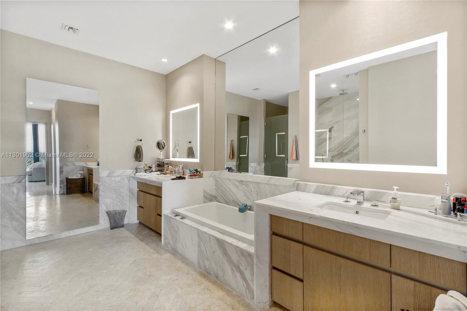 ONE PARK GROVE - Residential