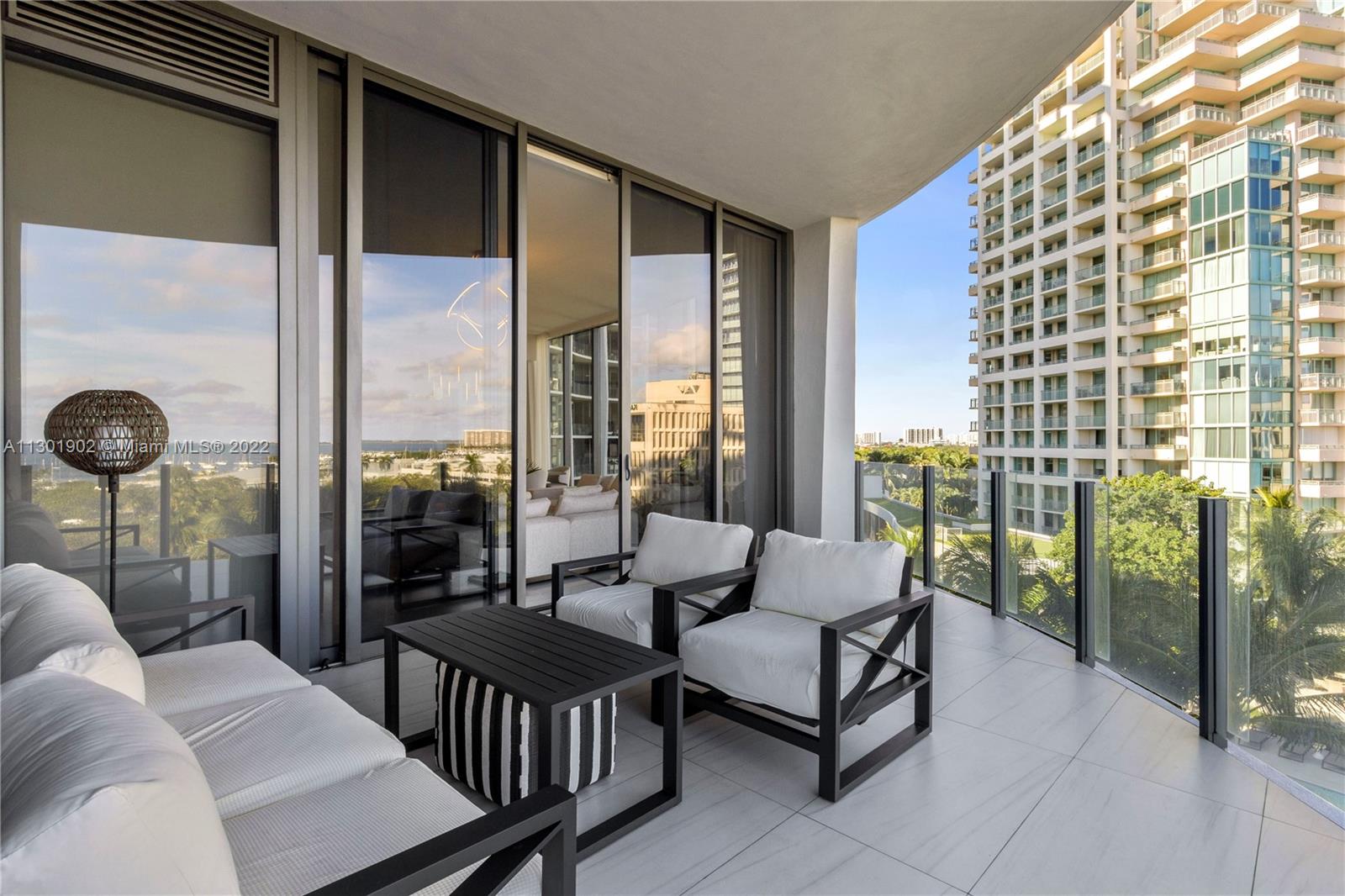 ONE PARK GROVE - Residential