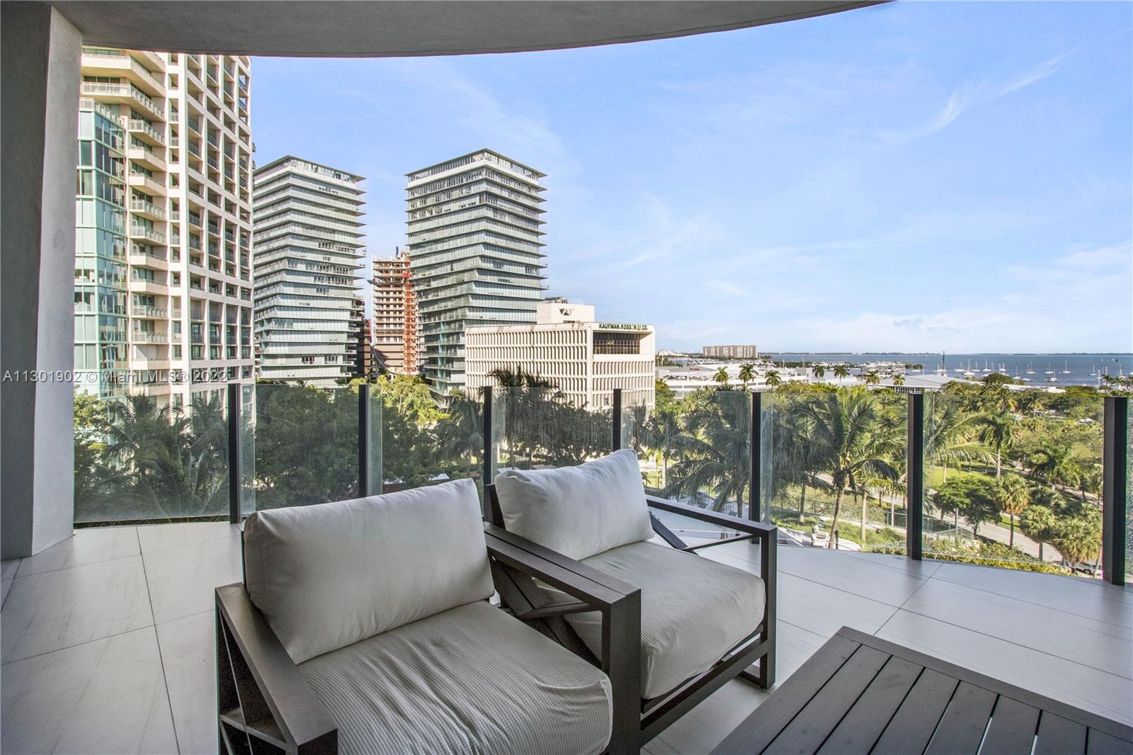 ONE PARK GROVE - Residential