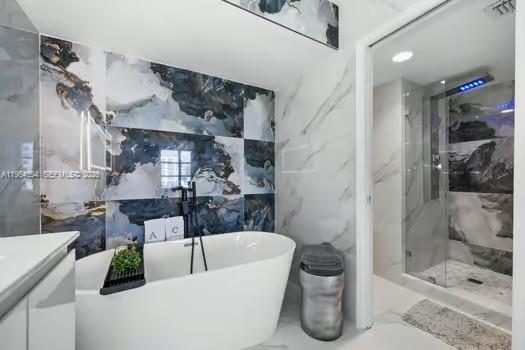 MYSTIC POINTE CONDO NO TW - Residential