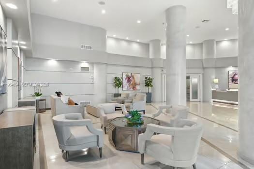 MYSTIC POINTE CONDO NO TW - Residential