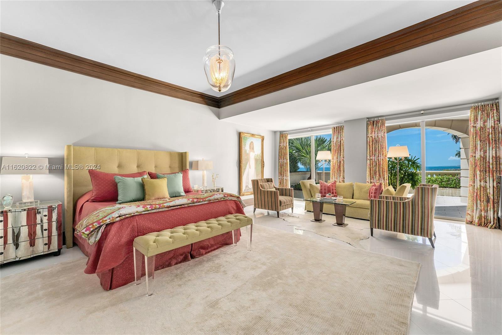 FISHER ISLAND - Residential