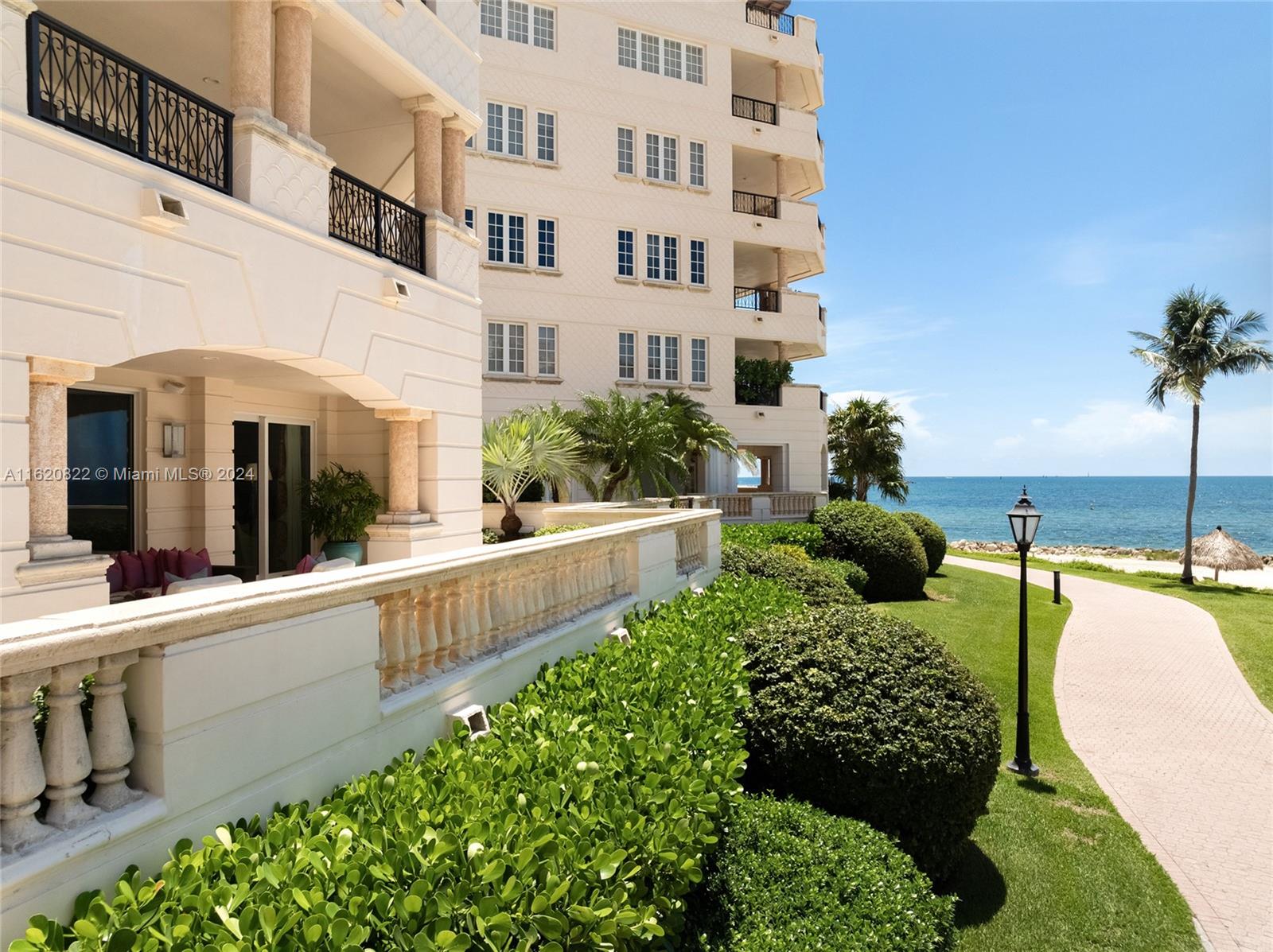 FISHER ISLAND - Residential
