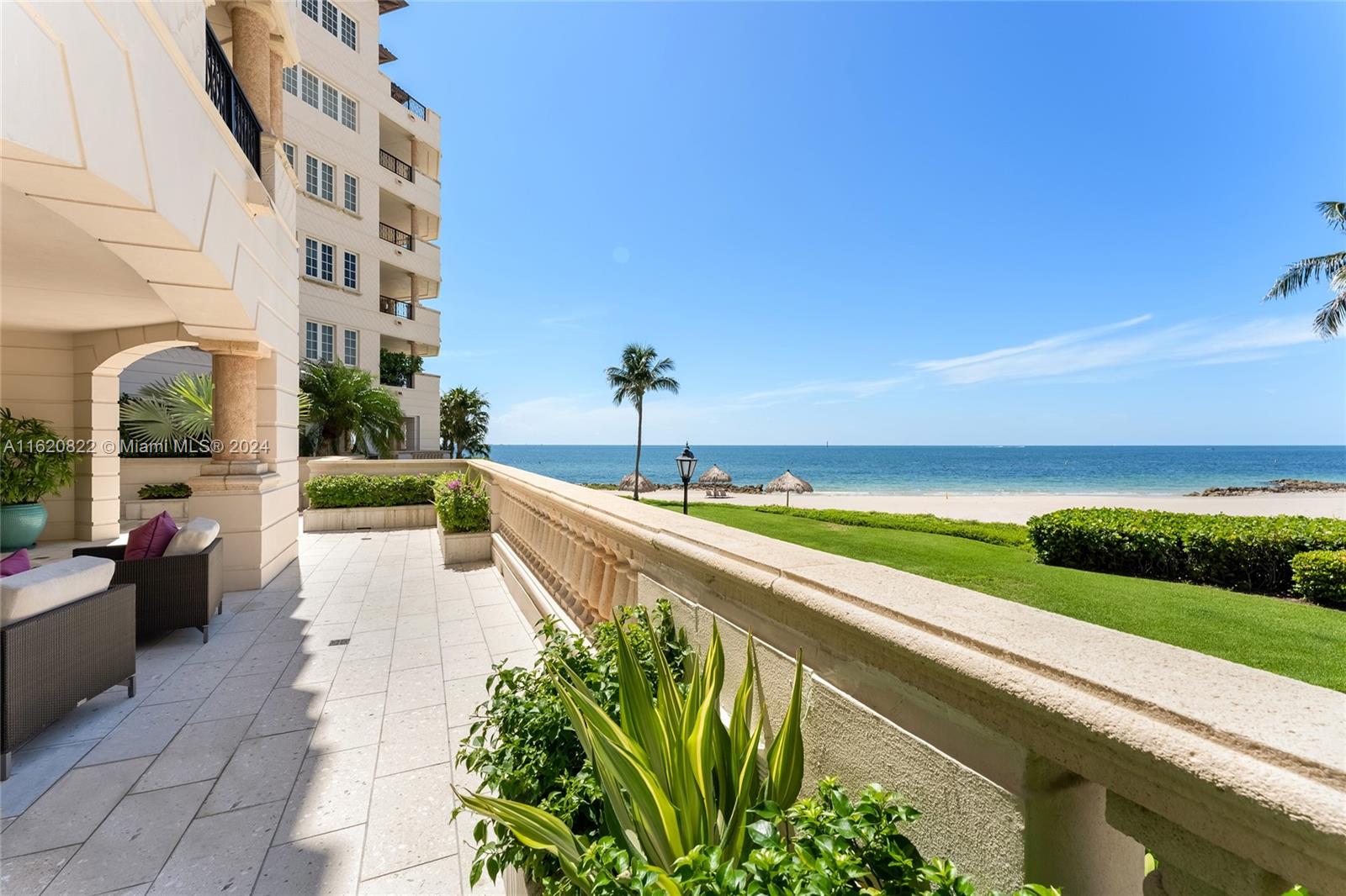 FISHER ISLAND - Residential
