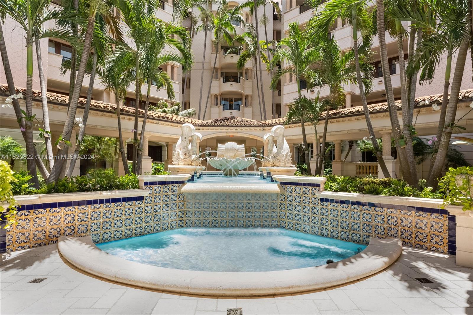 FISHER ISLAND - Residential