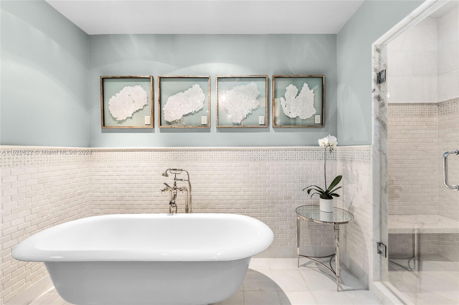 FISHER ISLAND - Residential