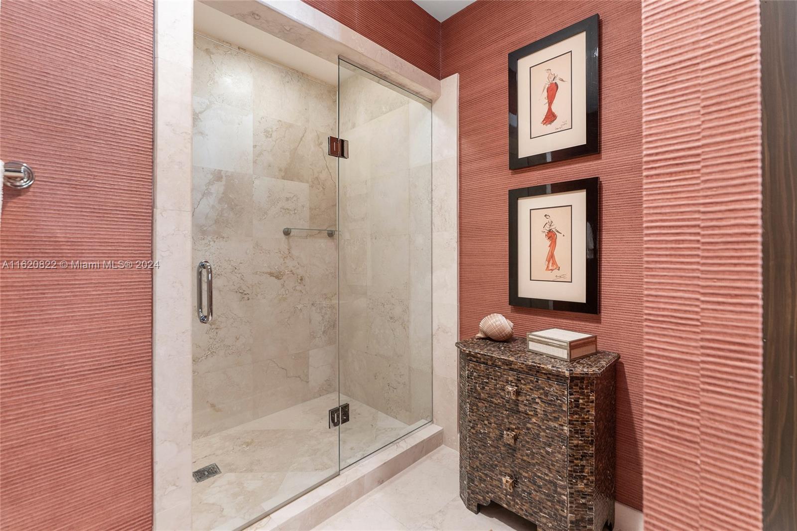 FISHER ISLAND - Residential