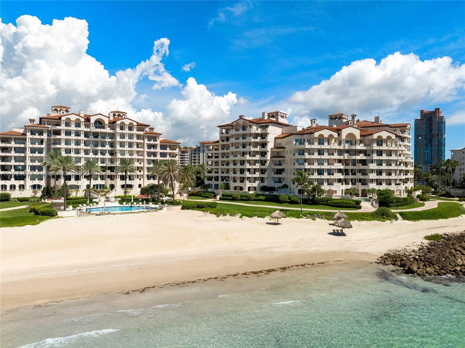 FISHER ISLAND - Residential