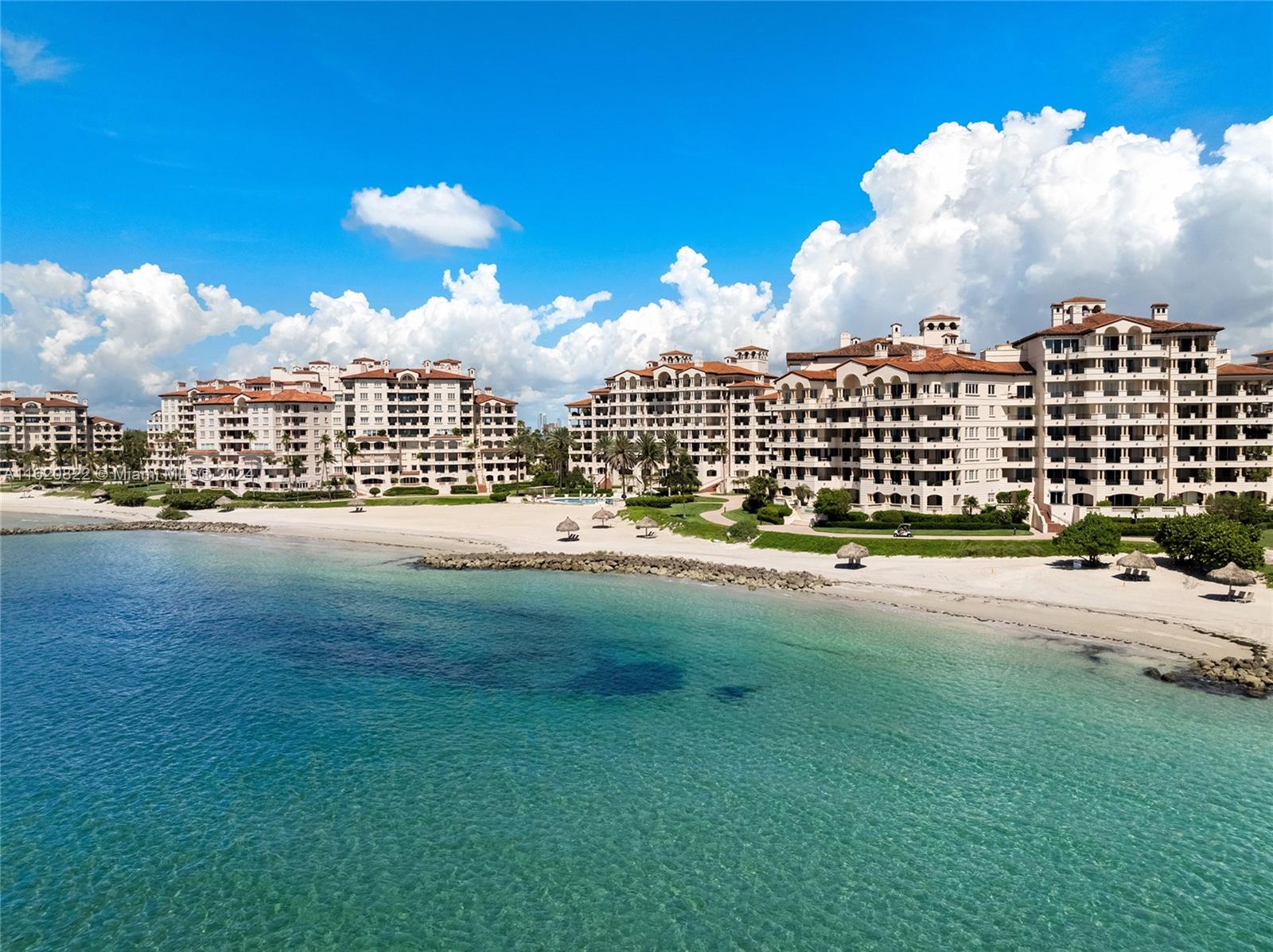 FISHER ISLAND - Residential