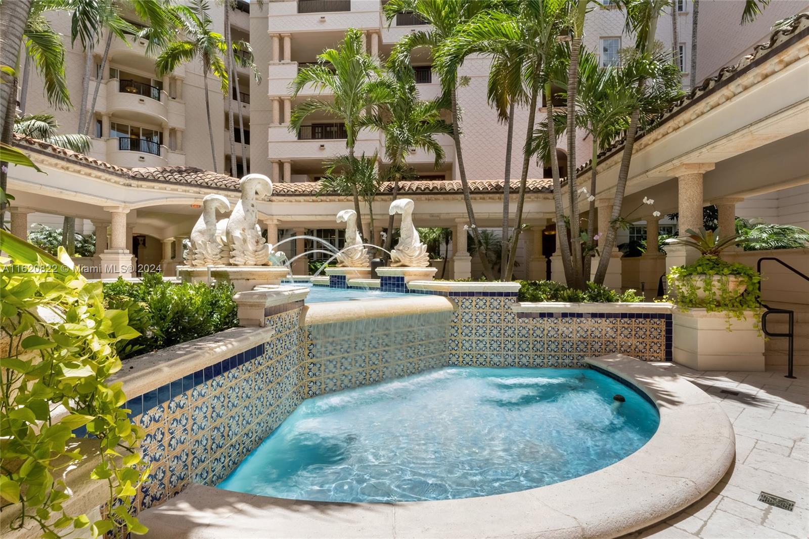 FISHER ISLAND - Residential