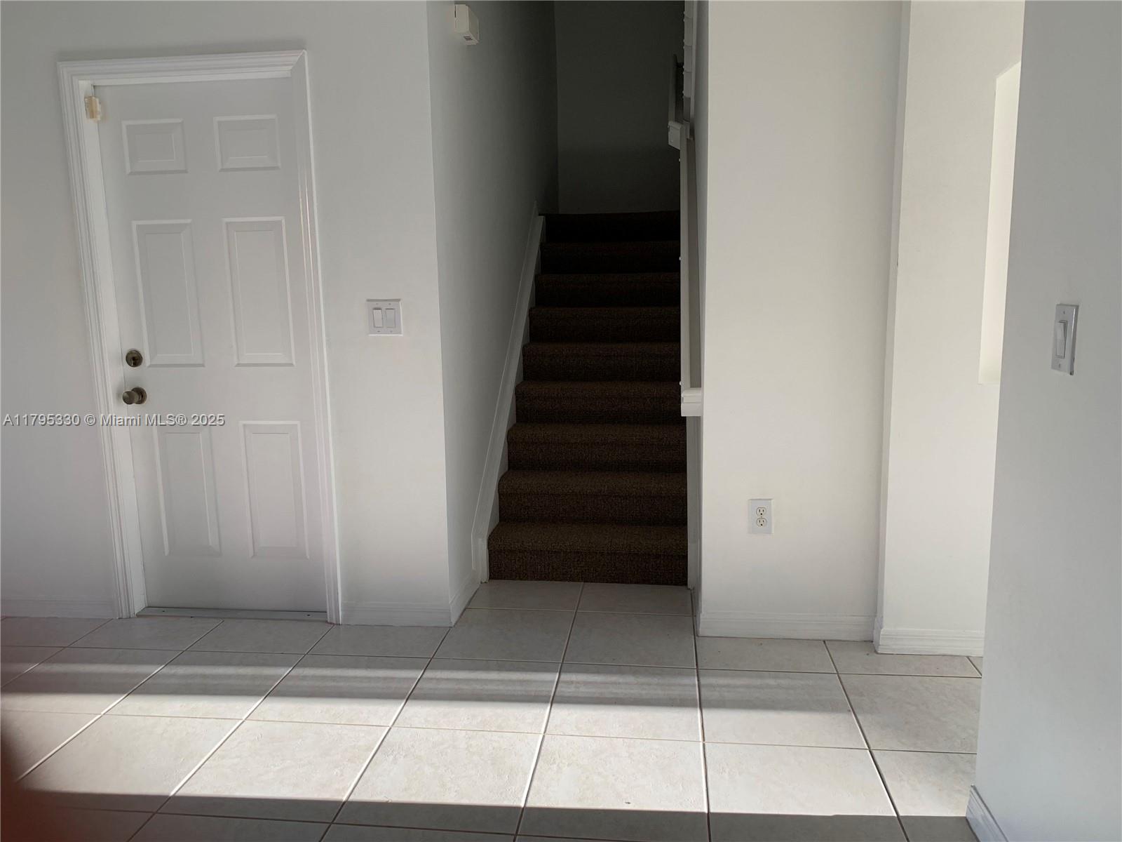 EGRET LAKES ESTATES SEC 2 - Residential