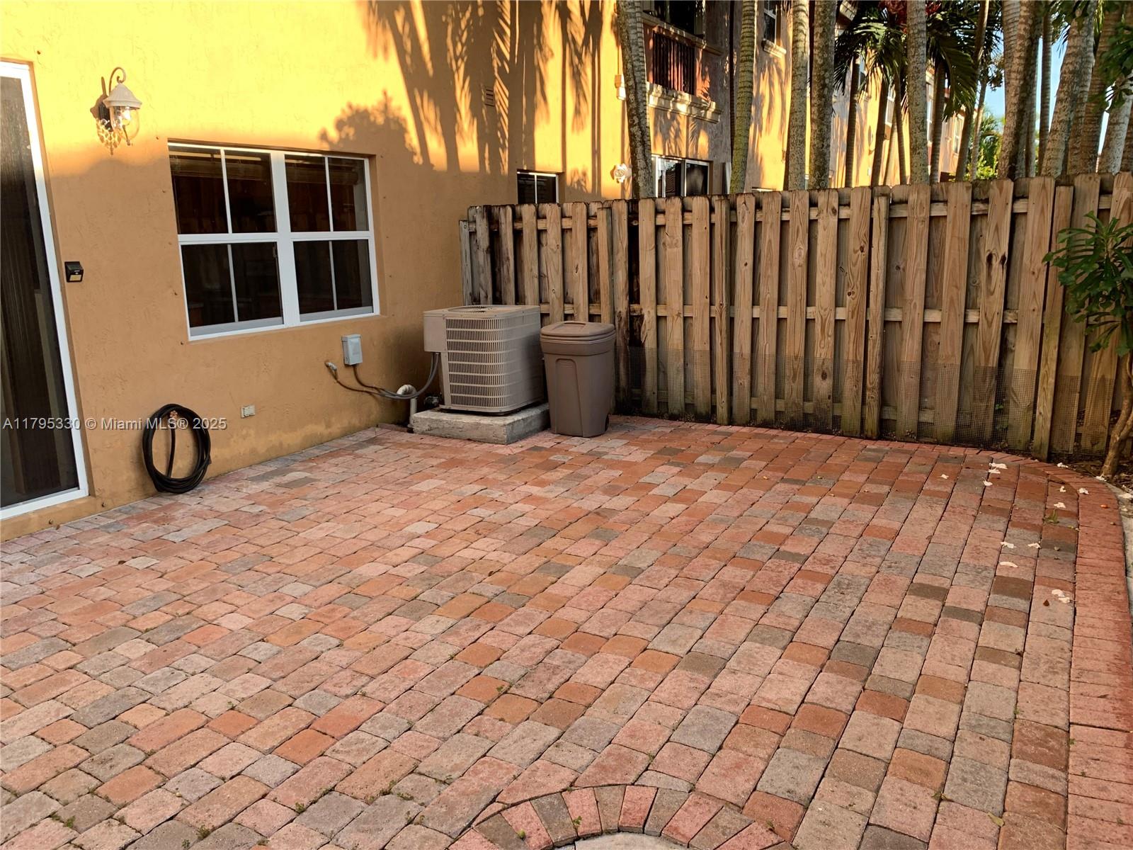 EGRET LAKES ESTATES SEC 2 - Residential