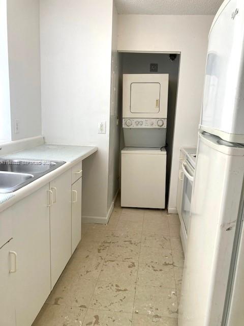 FT LAUDERDALE ESTATES 1ST - Residential Income